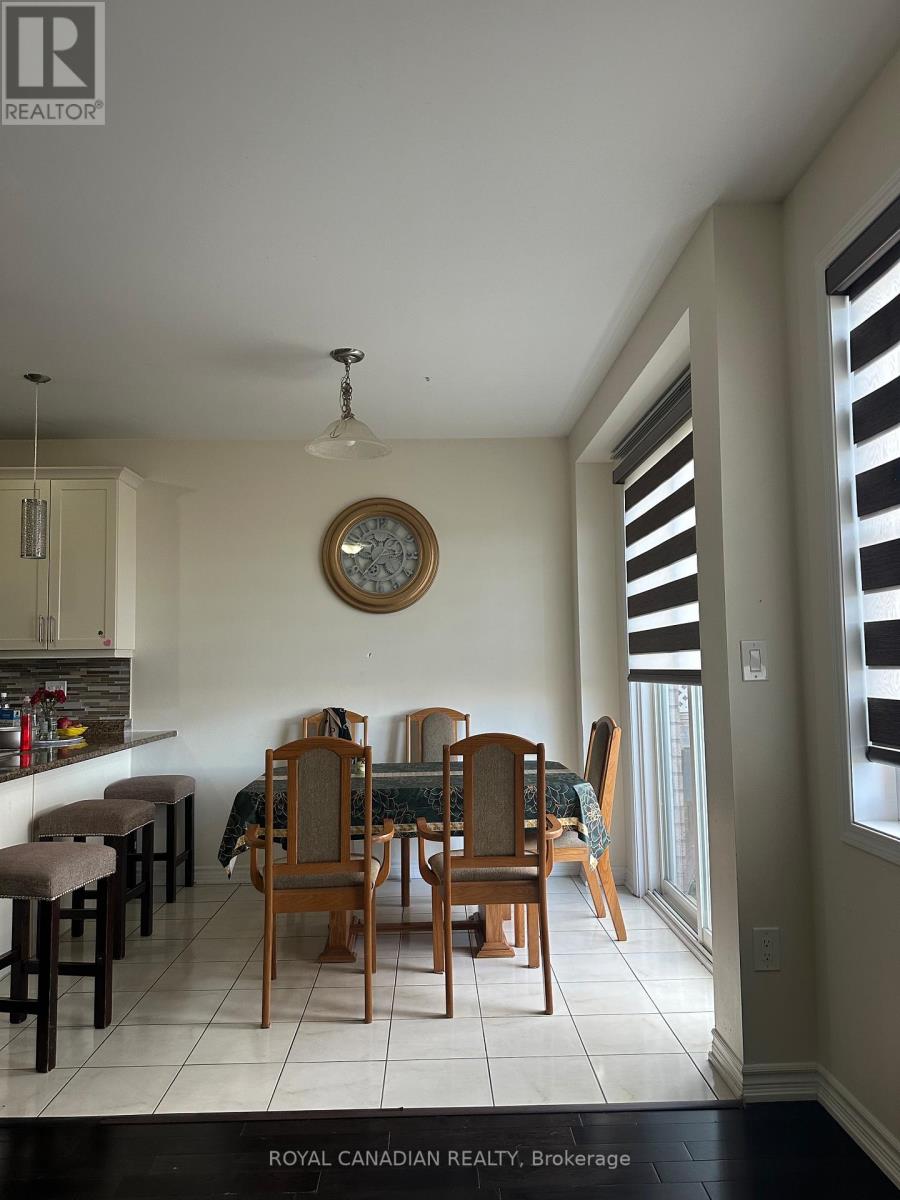 Upper - 124 Tysonville Circle, Brampton, Ontario  L7A 4B3 - Photo 4 - W12572154