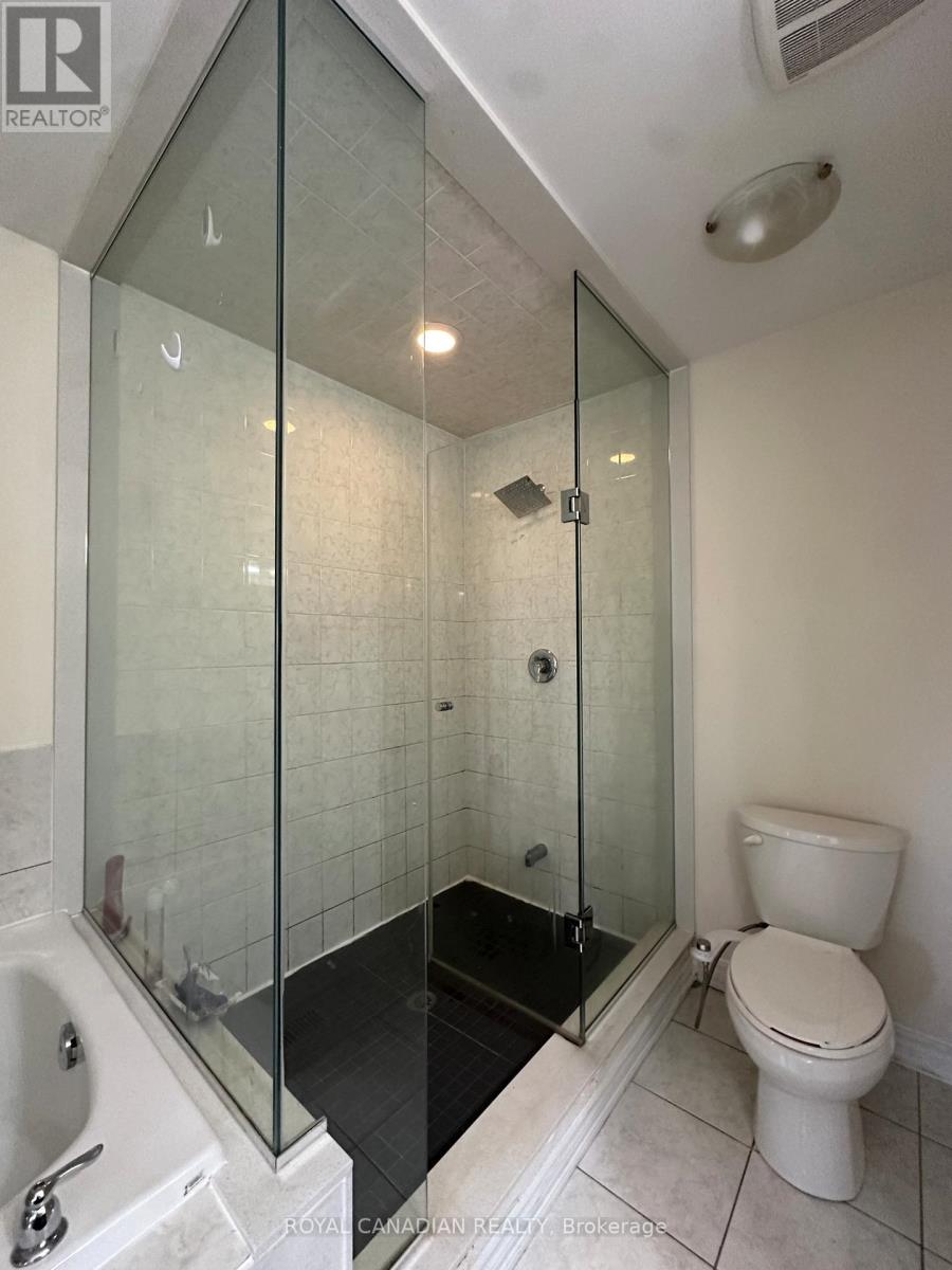 Upper - 124 Tysonville Circle, Brampton, Ontario  L7A 4B3 - Photo 9 - W12572154