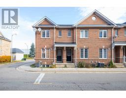 87 BRICKWORKS LANE, Toronto, Ontario