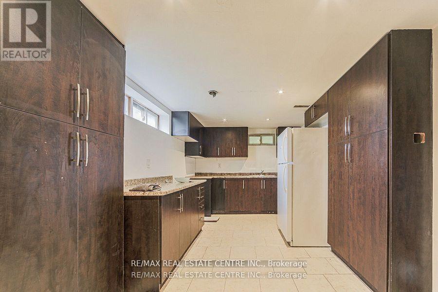 3024 Countryside Drive, Brampton (Vales Of Castlemore North), Ontario  L6P 0V3 - Photo 22 - W12572202