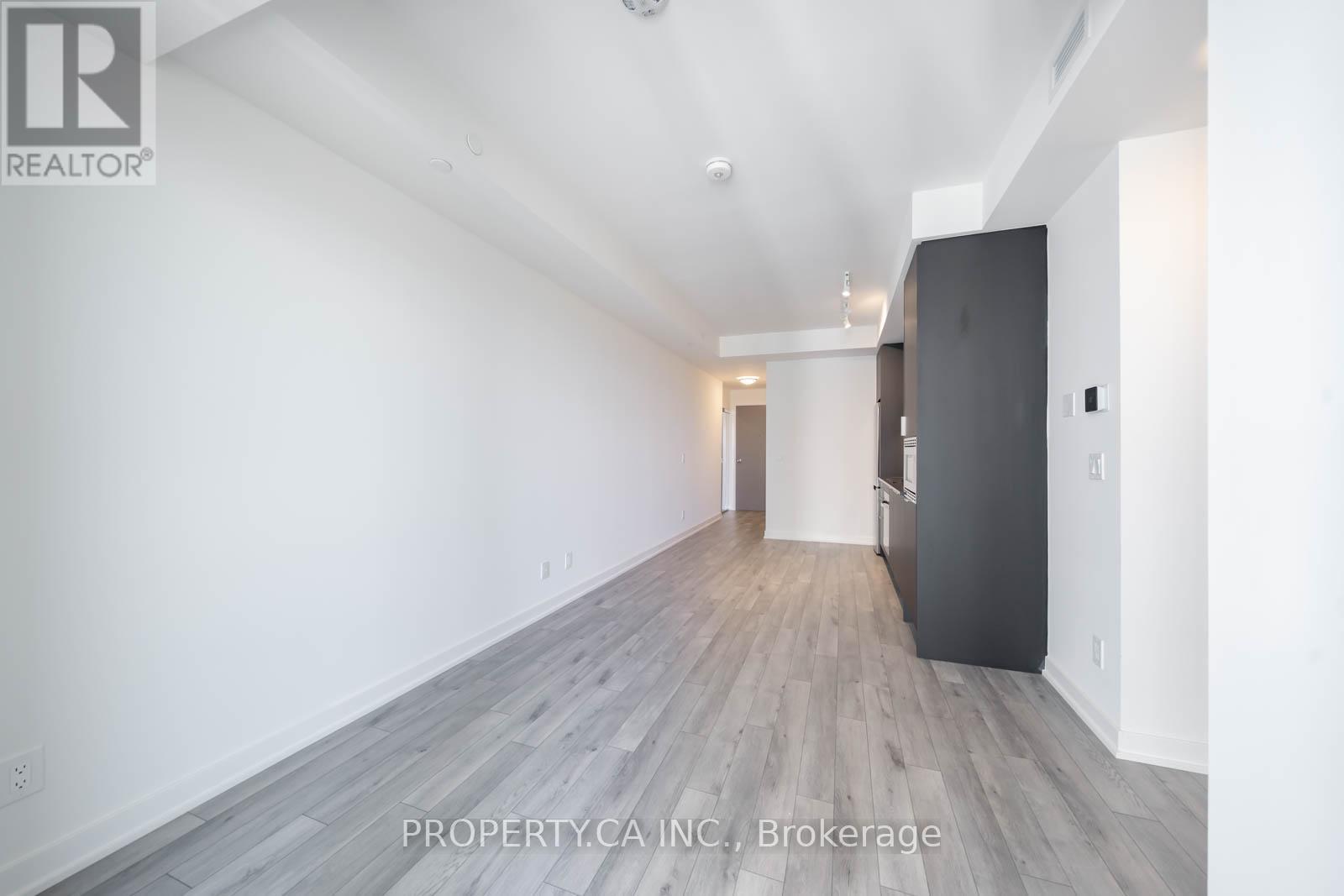 1210 - 3071 Trafalgar Road, Oakville, Ontario  L6H 8C6 - Photo 4 - W12572222