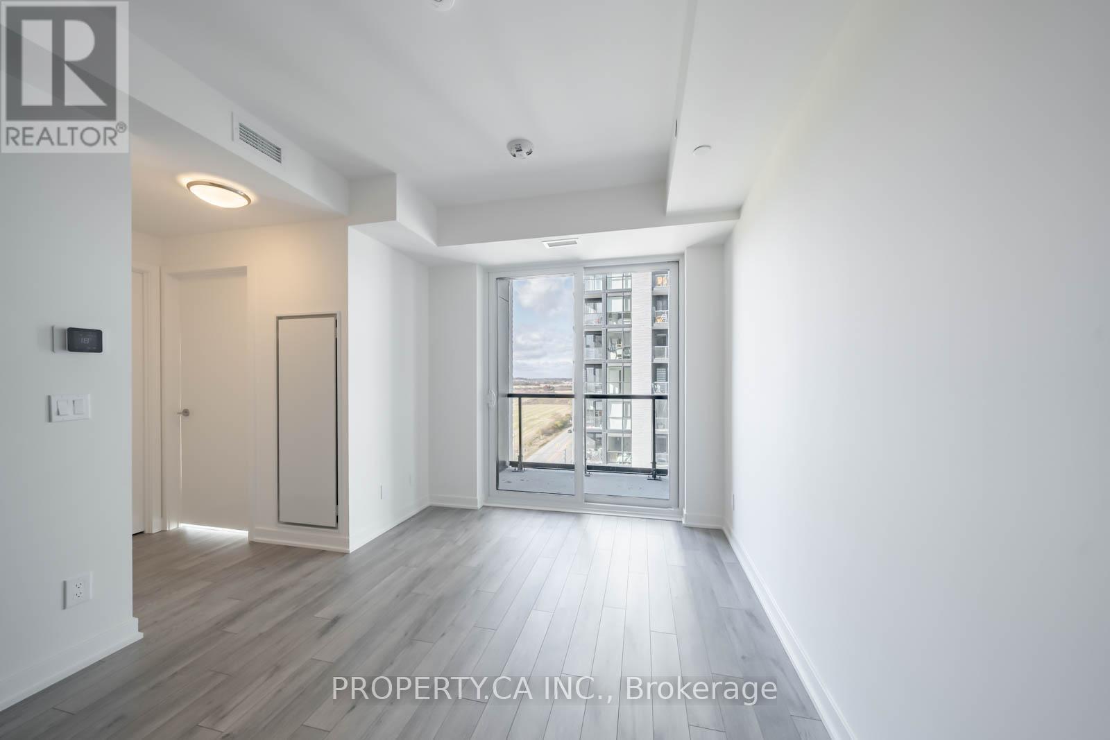 1210 - 3071 Trafalgar Road, Oakville, Ontario  L6H 8C6 - Photo 5 - W12572222