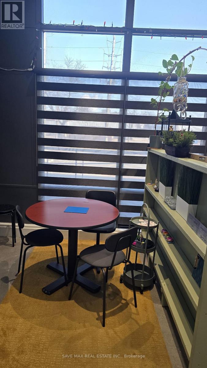 106 - 247 Queen Street E, Brampton, Ontario  L6W 0B8 - Photo 10 - W12572270