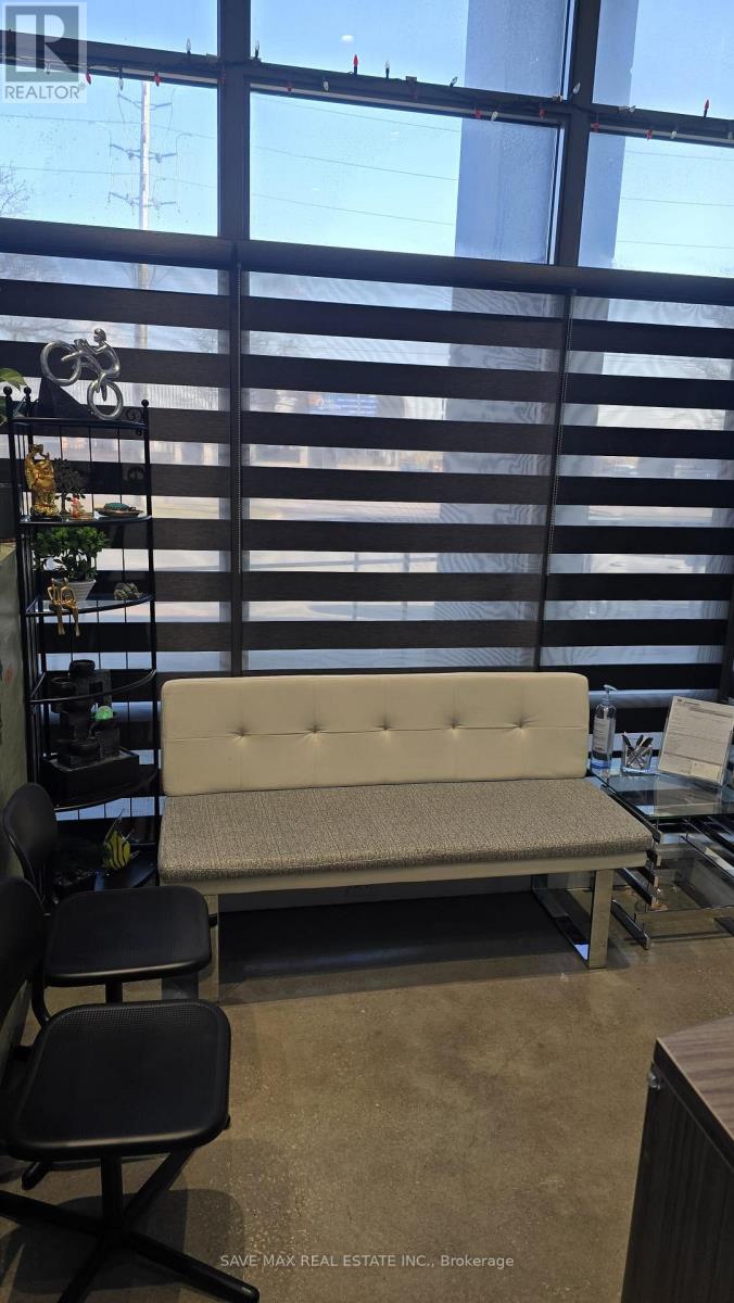 106 - 247 Queen Street E, Brampton, Ontario  L6W 0B8 - Photo 11 - W12572270