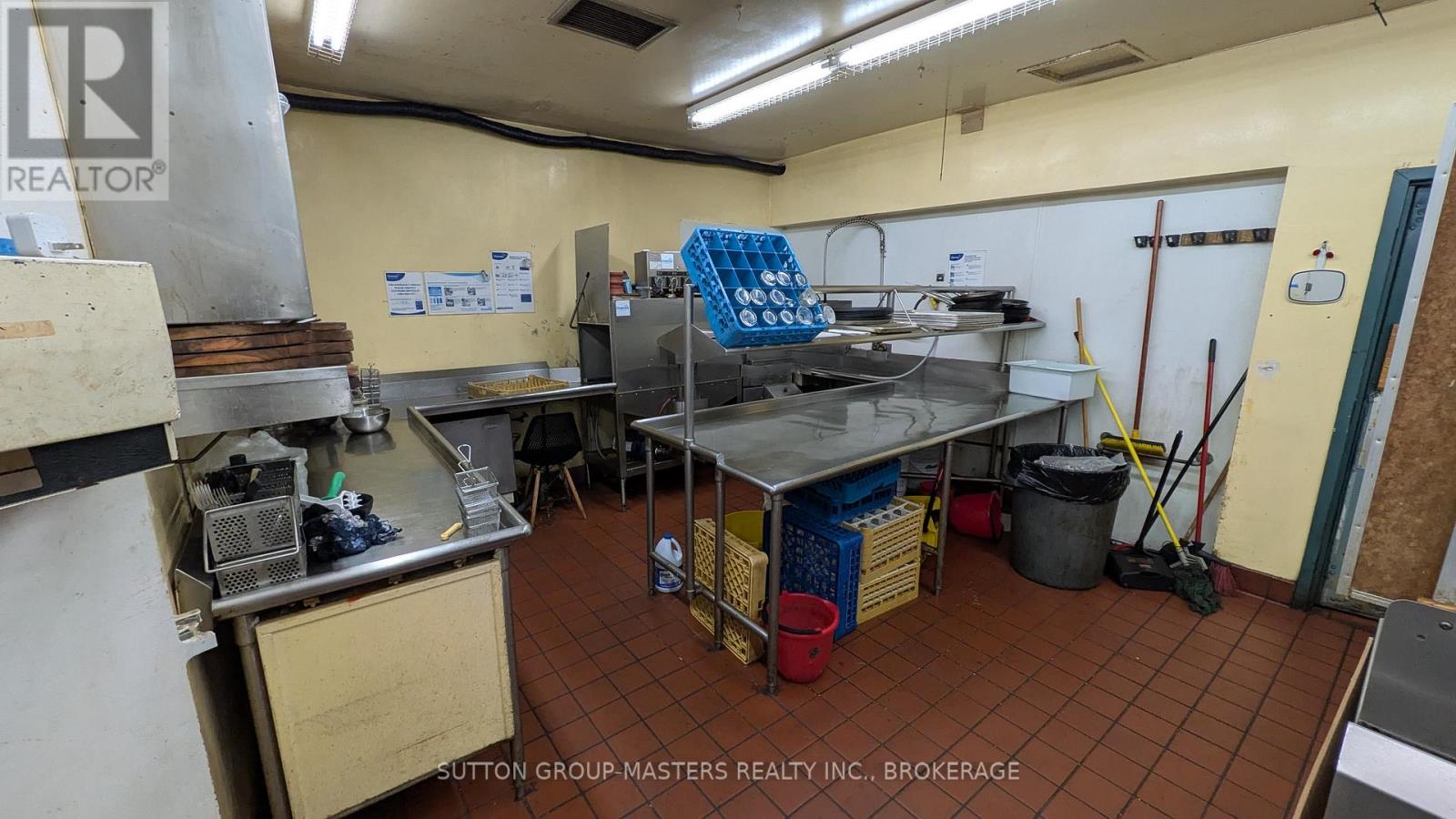 1399 Princess Street, Kingston, Ontario  K7M 3E9 - Photo 7 - X12572368