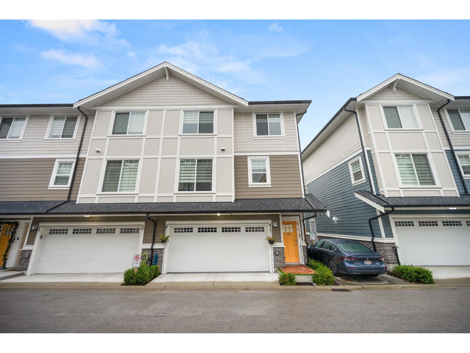 11 19501 74 Avenue, Surrey, British Columbia  V4N 6V7 - Photo 2 - R3068063