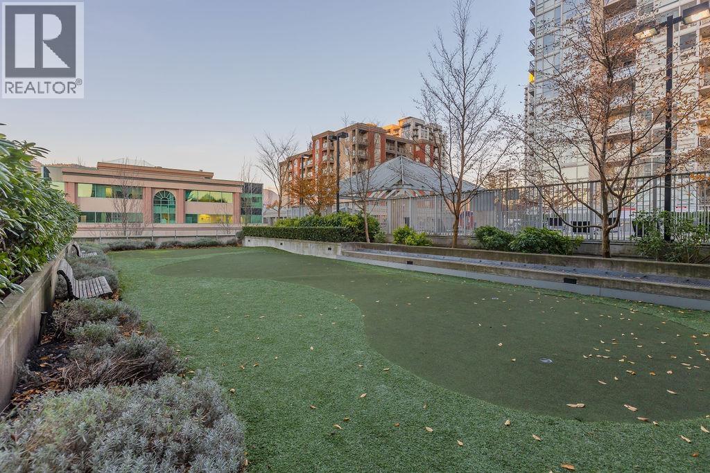 1004 2968 Glen Drive, Coquitlam, British Columbia  V3B 0C4 - Photo 18 - R3063718