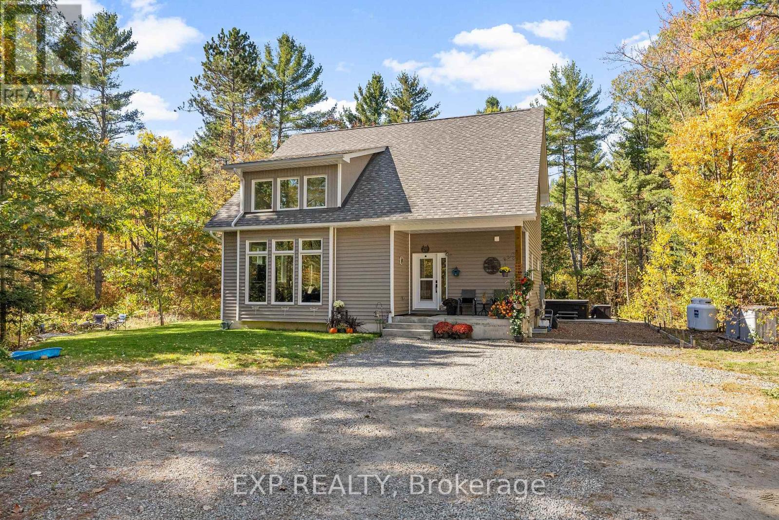 427 Paugh Lake Road, Madawaska Valley, Ontario  K0J 1B0 - Photo 1 - X12456801