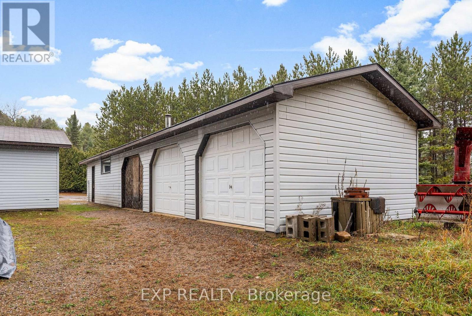 716 Cybulski Road, Madawaska Valley, Ontario  K0J 1B0 - Photo 38 - X12544876