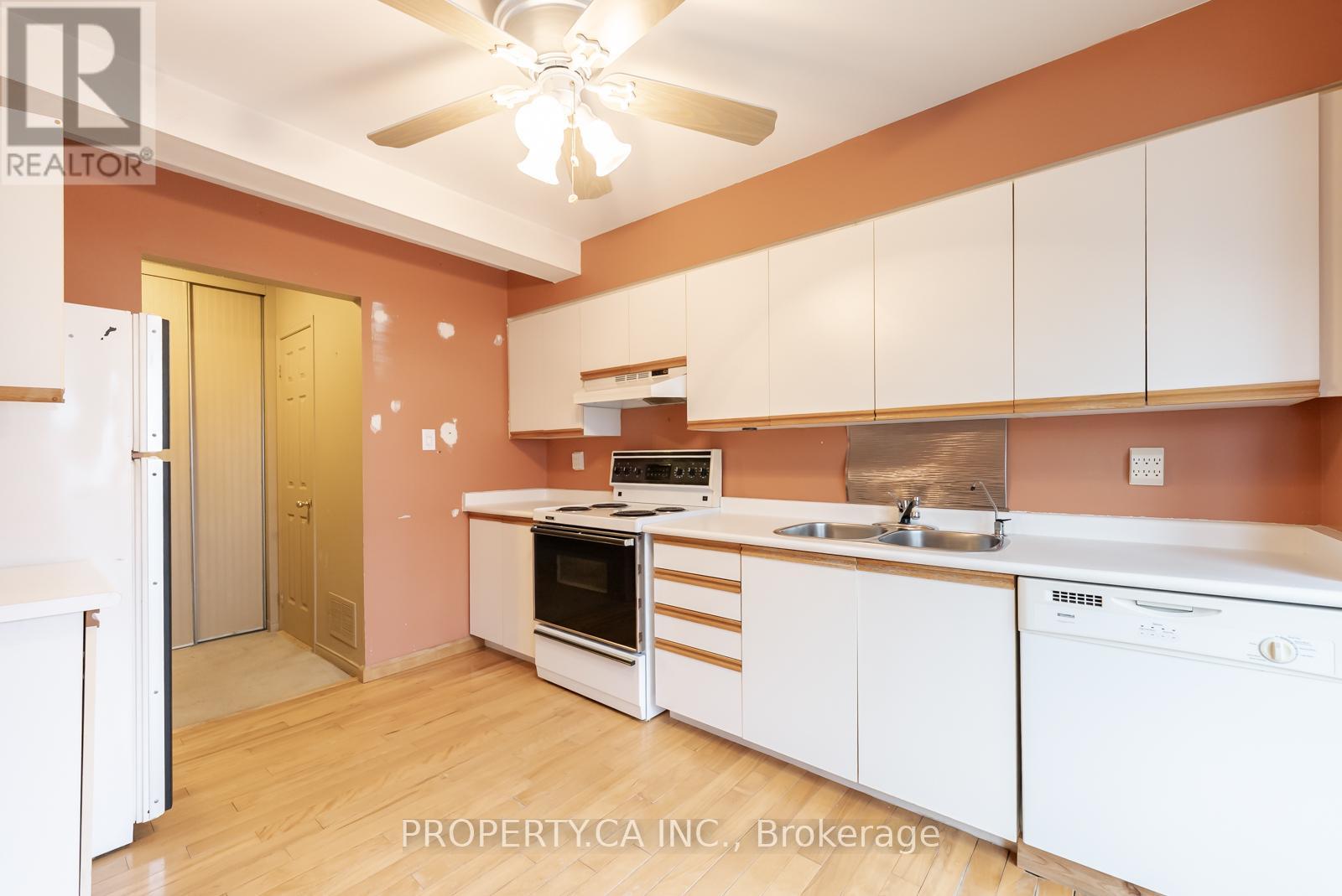 77 William Curtis Circle, Newmarket, Ontario  L3Y 8L7 - Photo 10 - N12533950