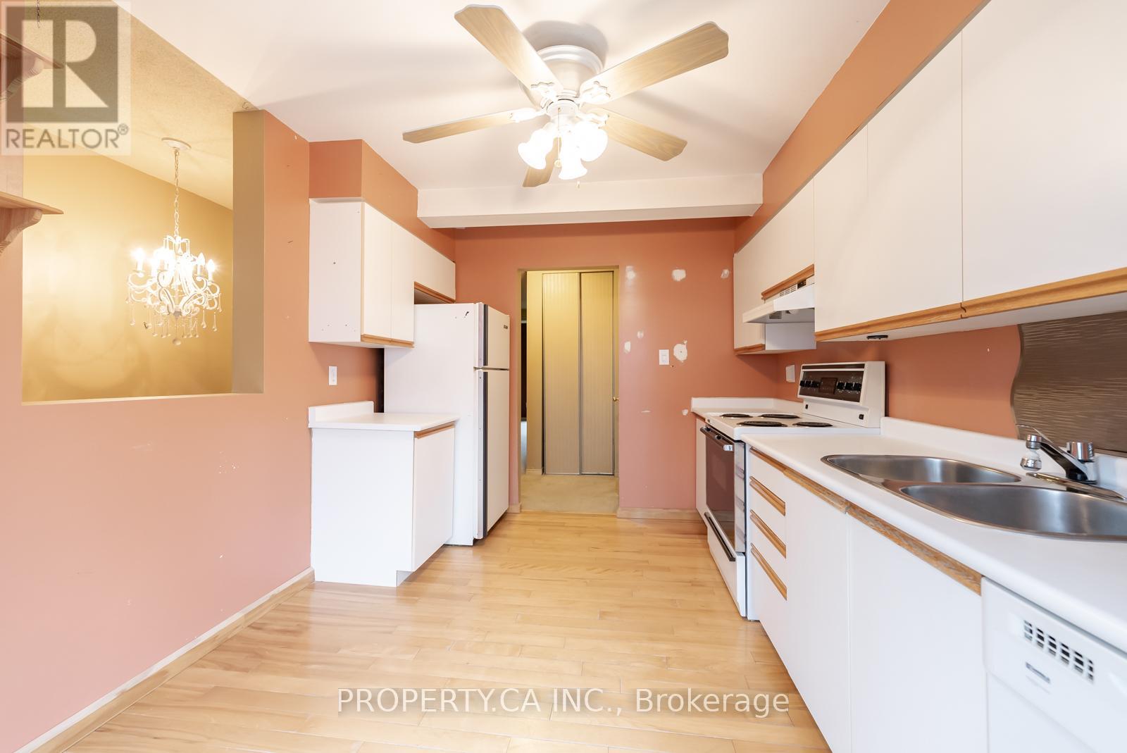 77 William Curtis Circle, Newmarket, Ontario  L3Y 8L7 - Photo 11 - N12533950