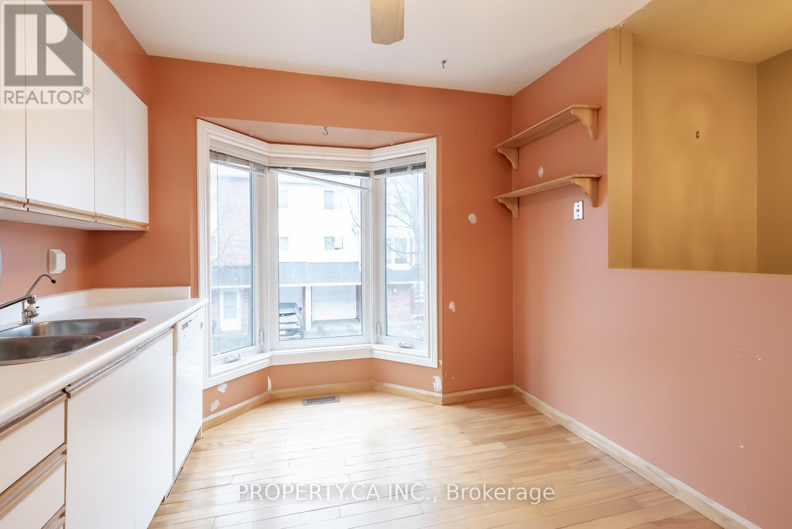 77 William Curtis Circle, Newmarket, Ontario  L3Y 8L7 - Photo 8 - N12533950