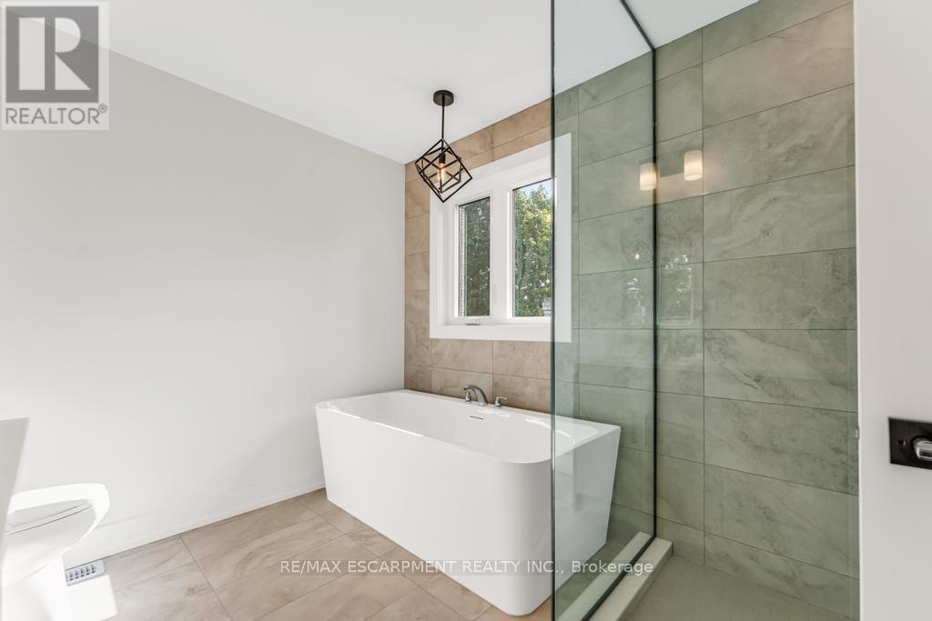 1313 Baseline Road, Hamilton, Ontario  L8E 5G1 - Photo 20 - X12570992