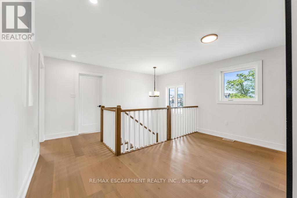 1313 Baseline Road, Hamilton, Ontario  L8E 5G1 - Photo 16 - X12570992