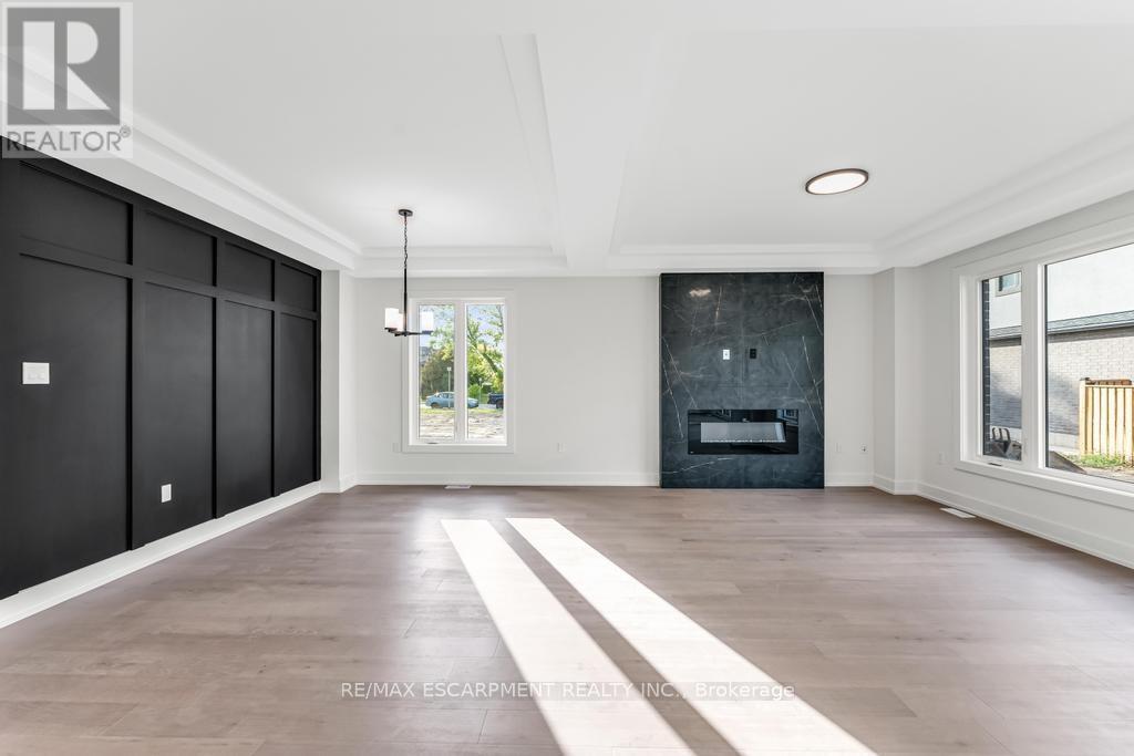 1313 Baseline Road, Hamilton, Ontario  L8E 5G1 - Photo 12 - X12570992