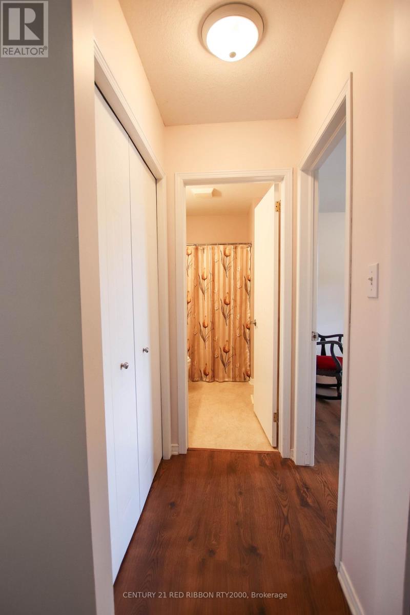 17 - 375 Scott Street E, Strathroy-Caradoc, Ontario  N7G 4G7 - Photo 17 - X12572314