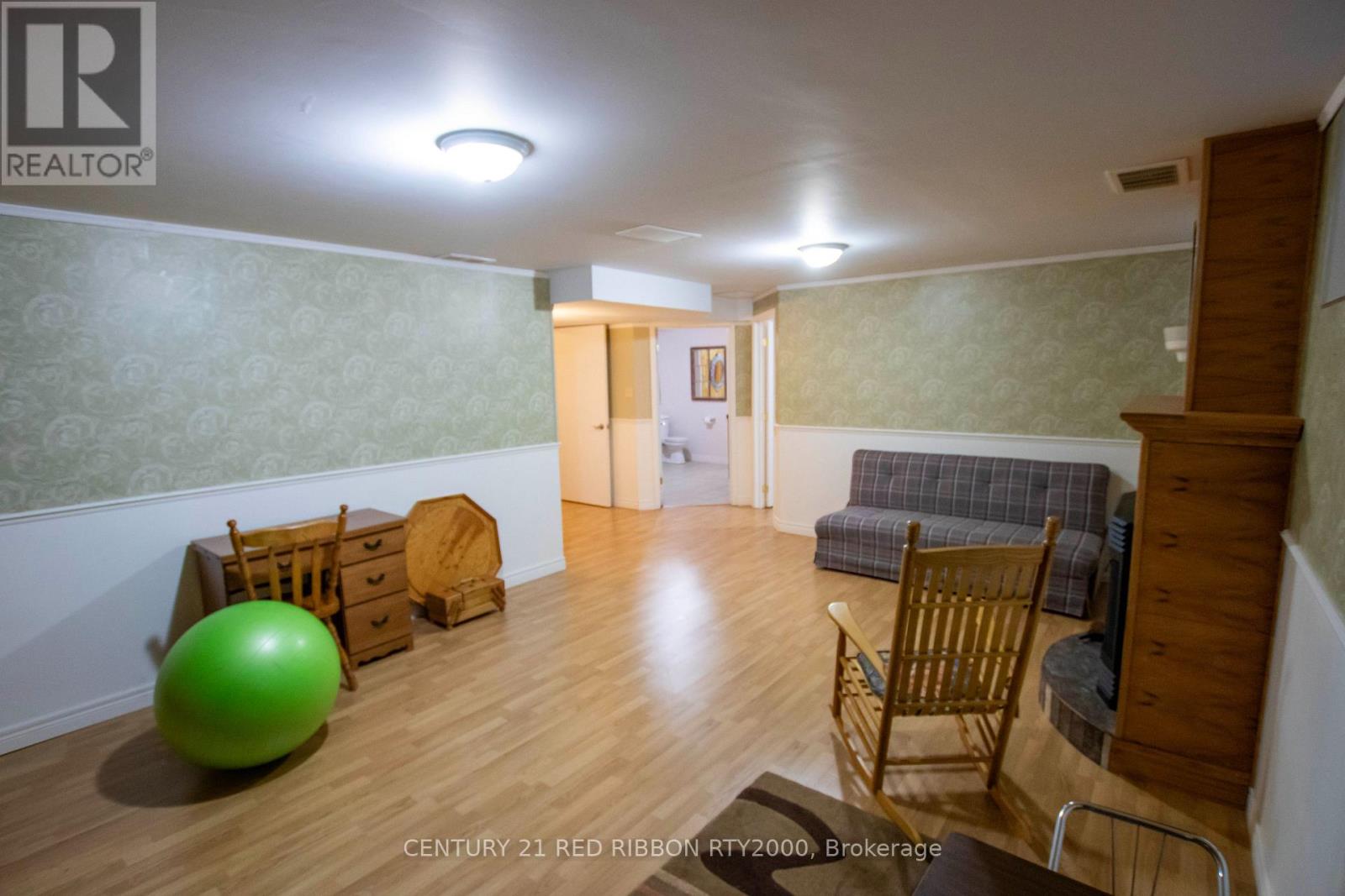 17 - 375 Scott Street E, Strathroy-Caradoc, Ontario  N7G 4G7 - Photo 33 - X12572314