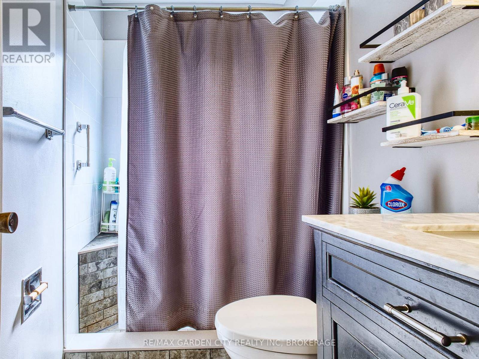 12 Princeway Drive, St. Catharines, Ontario  L2N 2X6 - Photo 19 - X12486086