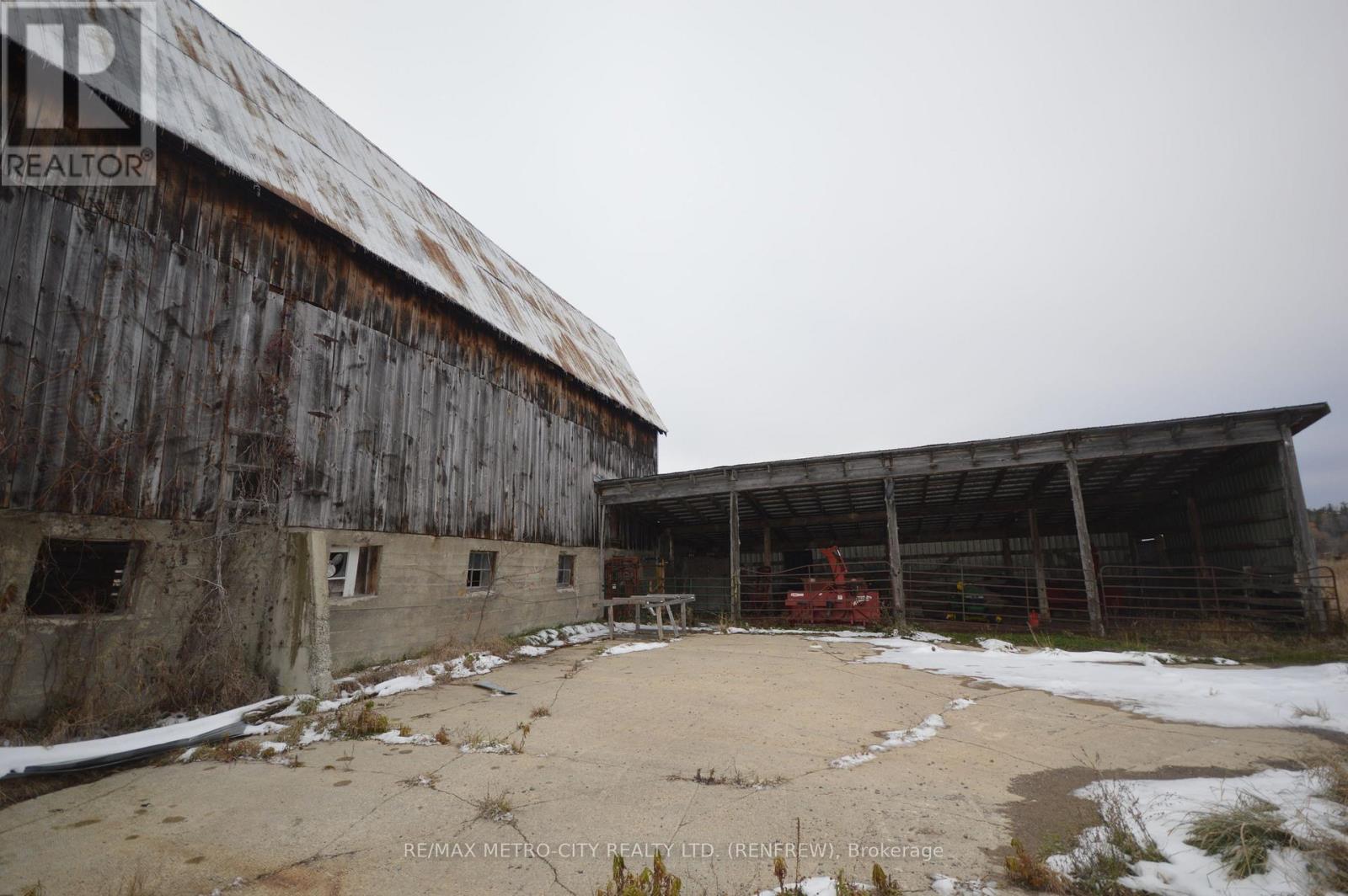 20250 Highway 17 Highway, Whitewater Region, Ontario  K0J 1K0 - Photo 22 - X12572326