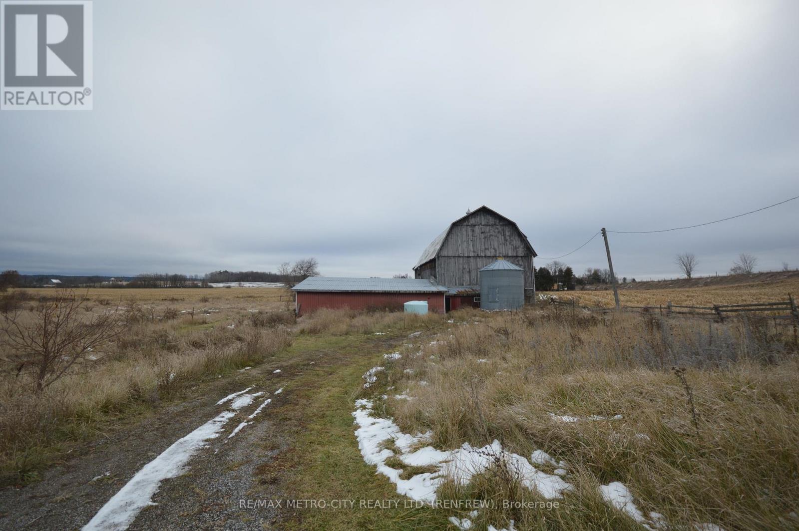 20250 Highway 17 Highway, Whitewater Region, Ontario  K0J 1K0 - Photo 28 - X12572326