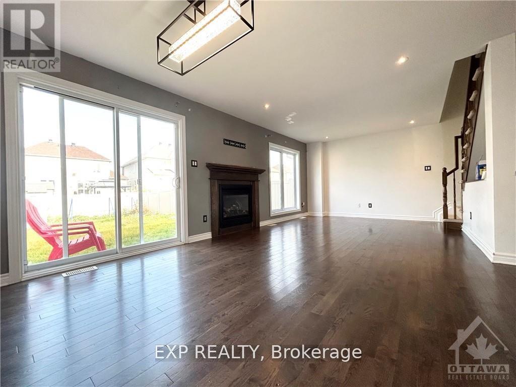 649 Clearbrook Drive, Ottawa, Ontario  K2J 5S1 - Photo 13 - X12572338