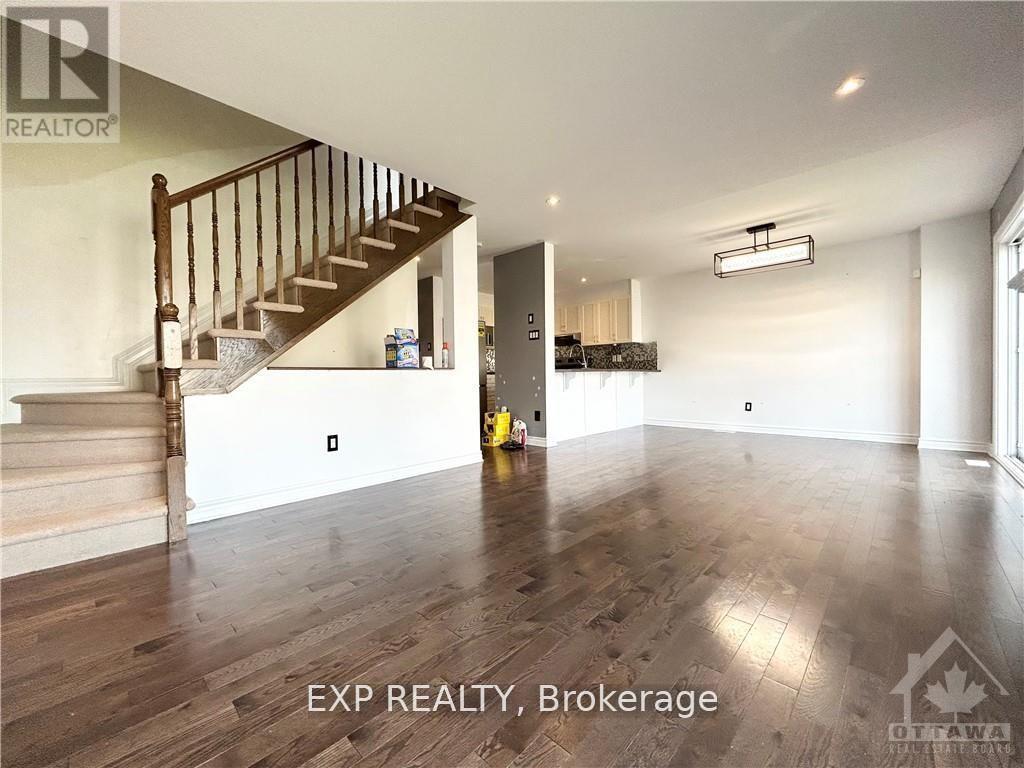 649 Clearbrook Drive, Ottawa, Ontario  K2J 5S1 - Photo 16 - X12572338