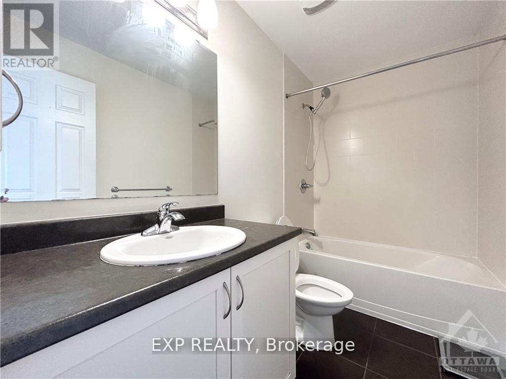 649 Clearbrook Drive, Ottawa, Ontario  K2J 5S1 - Photo 17 - X12572338