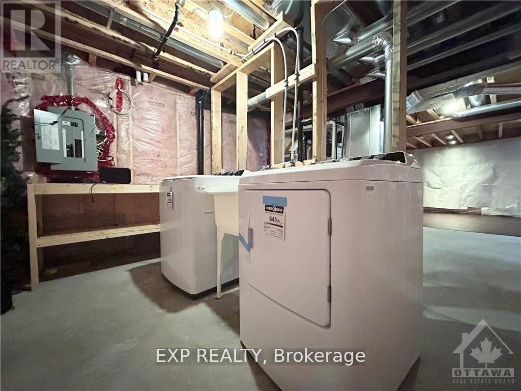 649 Clearbrook Drive, Ottawa, Ontario  K2J 5S1 - Photo 28 - X12572338