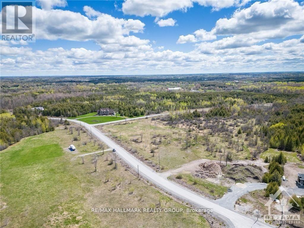 7891 Iveson Drive, Ottawa, Ontario  K0A 2P0 - Photo 12 - X12572350