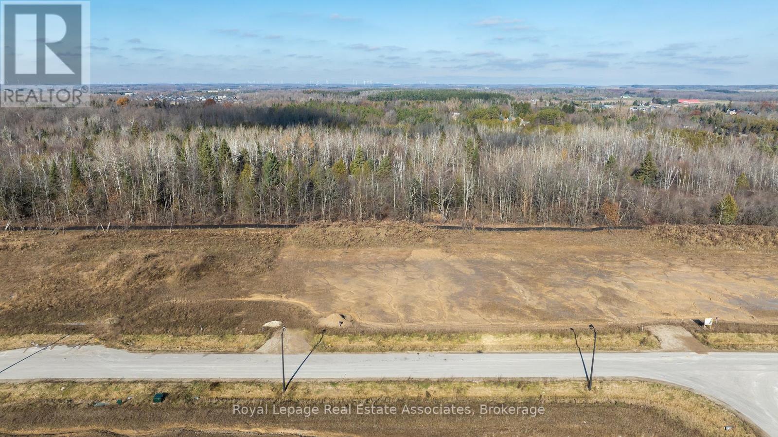 16 PRIVATE BERRY DRIVE, Amaranth, Ontario