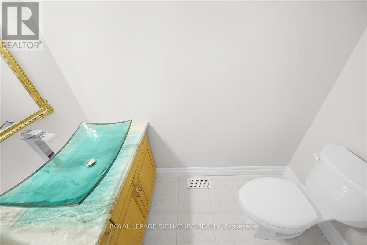 69 Candle Crescent, Kitchener, Ontario  N2P 2K8 - Photo 10 - X12572192