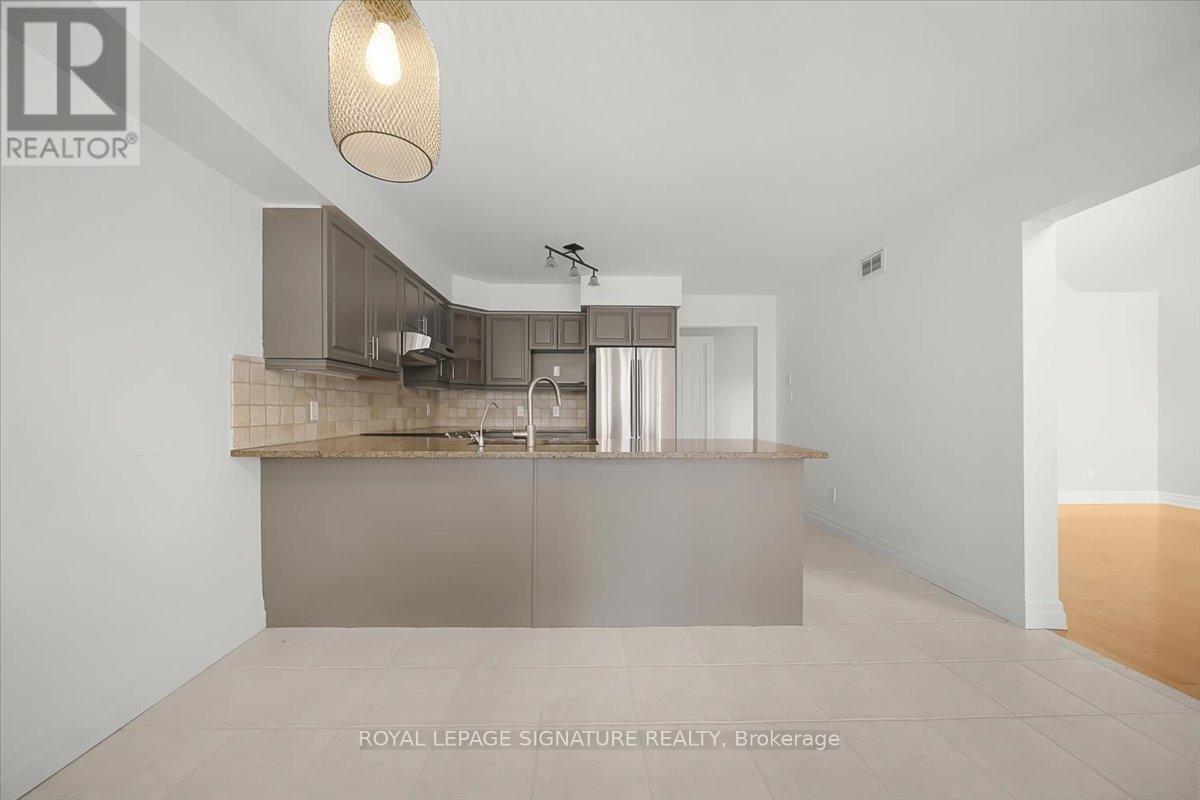 69 Candle Crescent, Kitchener, Ontario  N2P 2K8 - Photo 7 - X12572192