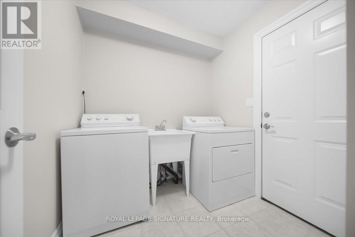 69 Candle Crescent, Kitchener, Ontario  N2P 2K8 - Photo 9 - X12572192