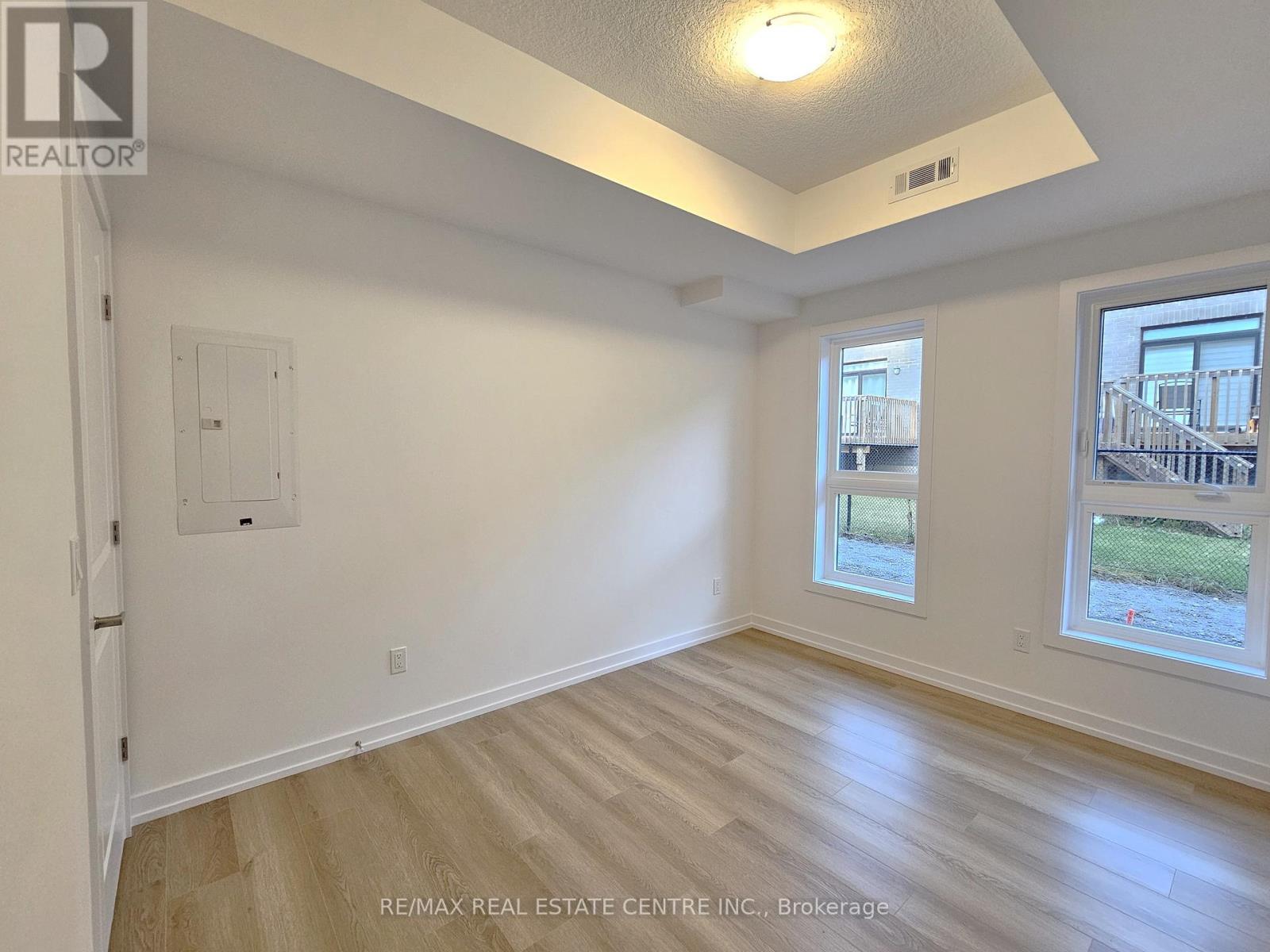 11 - 70 Kenesky Drive, Hamilton, Ontario  L8B 1Y4 - Photo 13 - X12572254