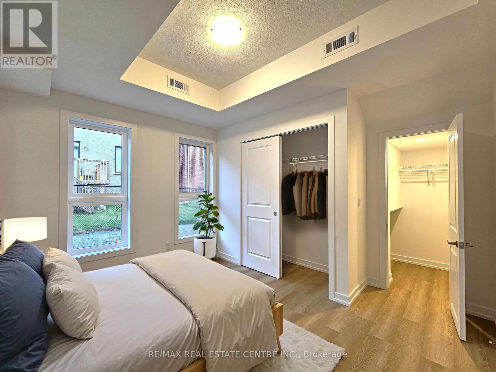 11 - 70 Kenesky Drive, Hamilton, Ontario  L8B 1Y4 - Photo 17 - X12572254