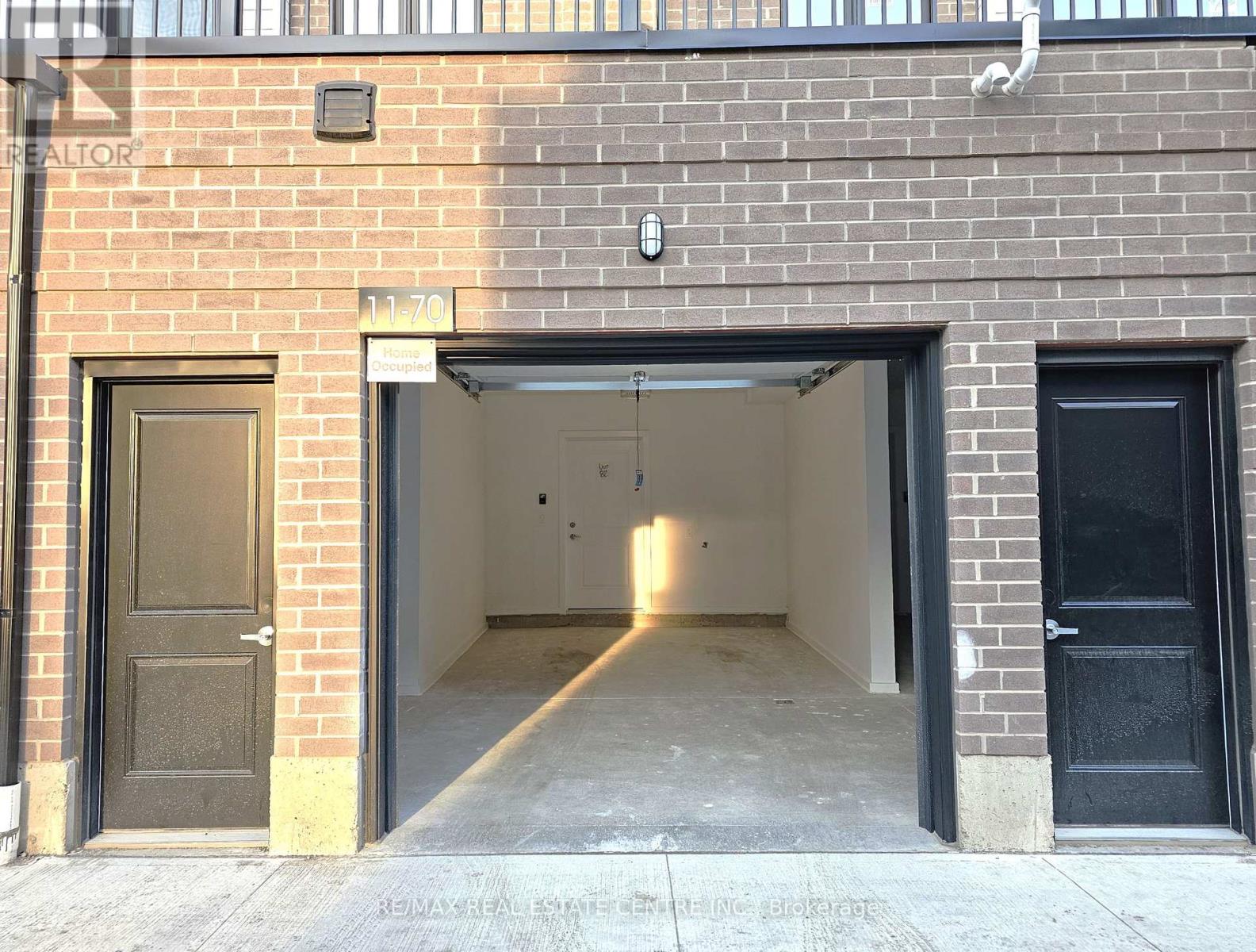 11 - 70 Kenesky Drive, Hamilton, Ontario  L8B 1Y4 - Photo 22 - X12572254