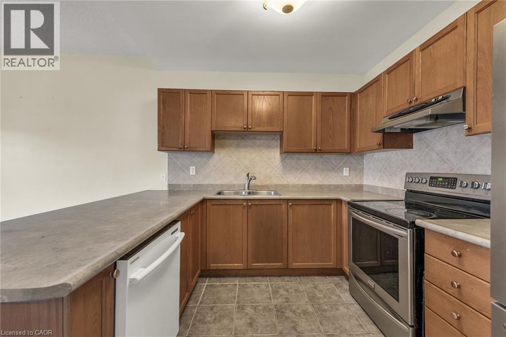 150 Benziger Lane, Stoney Creek, Ontario  L8E 6G6 - Photo 12 - 40790101