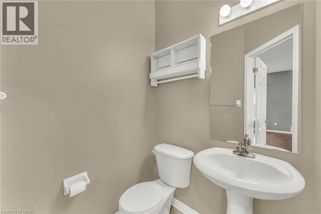 150 Benziger Lane, Stoney Creek, Ontario  L8E 6G6 - Photo 15 - 40790101