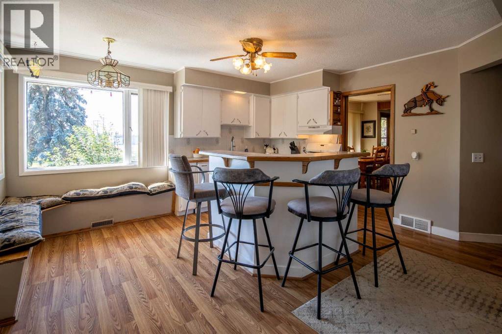 262022 Hwy 27, Rural Kneehill County, Alberta  T0M 2B0 - Photo 4 - A2251664