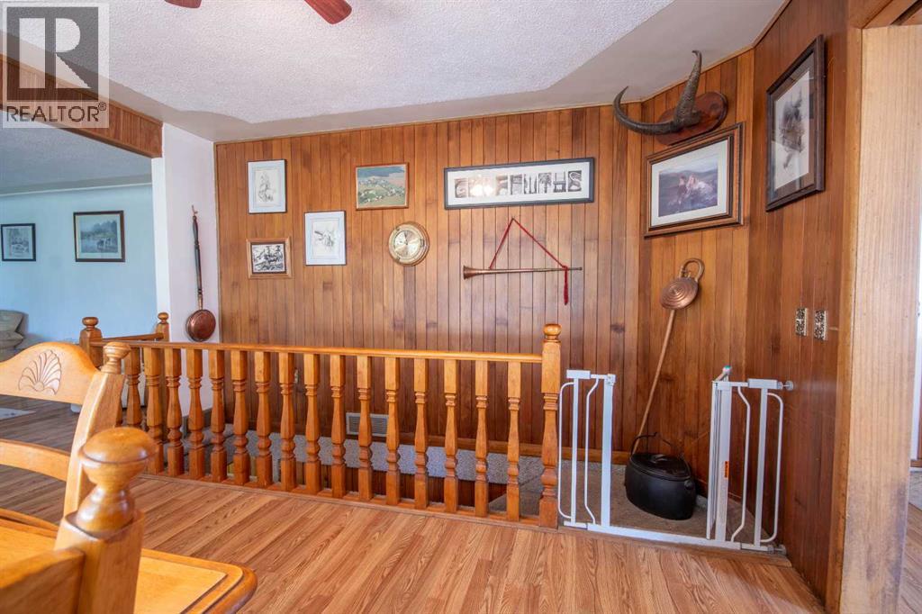 262022 Hwy 27, Rural Kneehill County, Alberta  T0M 2B0 - Photo 8 - A2251664