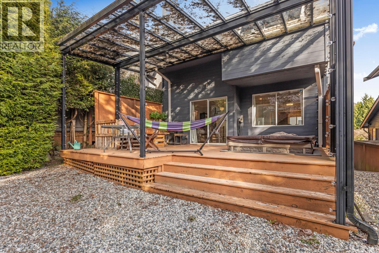 5853 Grousewoods Crescent, North Vancouver, British Columbia  V7R 4V3 - Photo 11 - R3069554