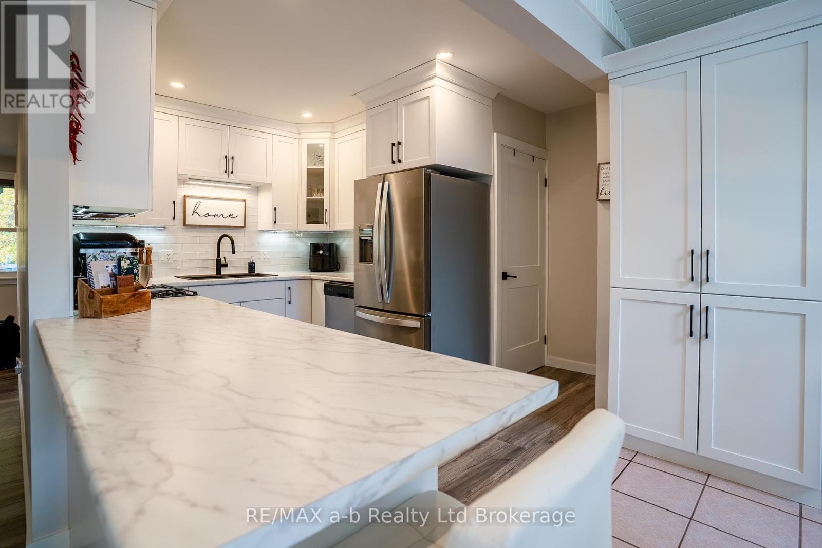 258 Graham Street, Woodstock, Ontario  N4S 6K7 - Photo 8 - X12572376