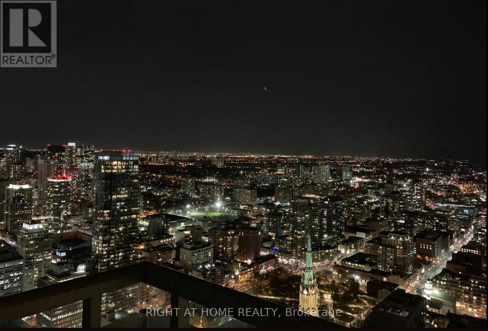 4605 - 88 Scott Street, Toronto, Ontario  M5E 0A9 - Photo 2 - C12572360