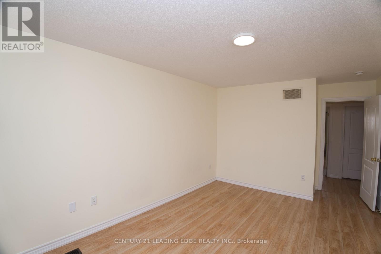 26 Shiff Crescent, Brampton (Heart Lake East), Ontario  L6Z 0H5 - Photo 20 - W12570394