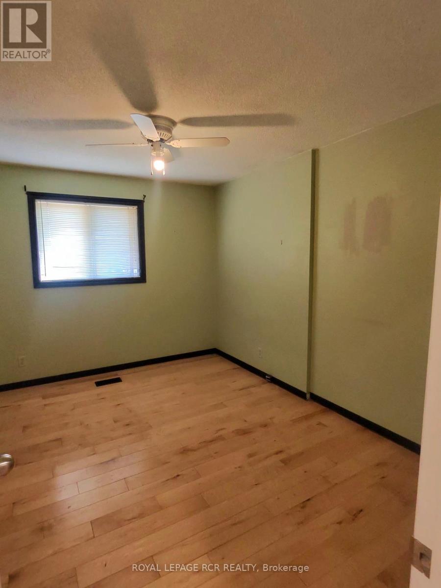 5 Church Street, Amaranth, Ontario  L9W 3Z1 - Photo 11 - X12452168