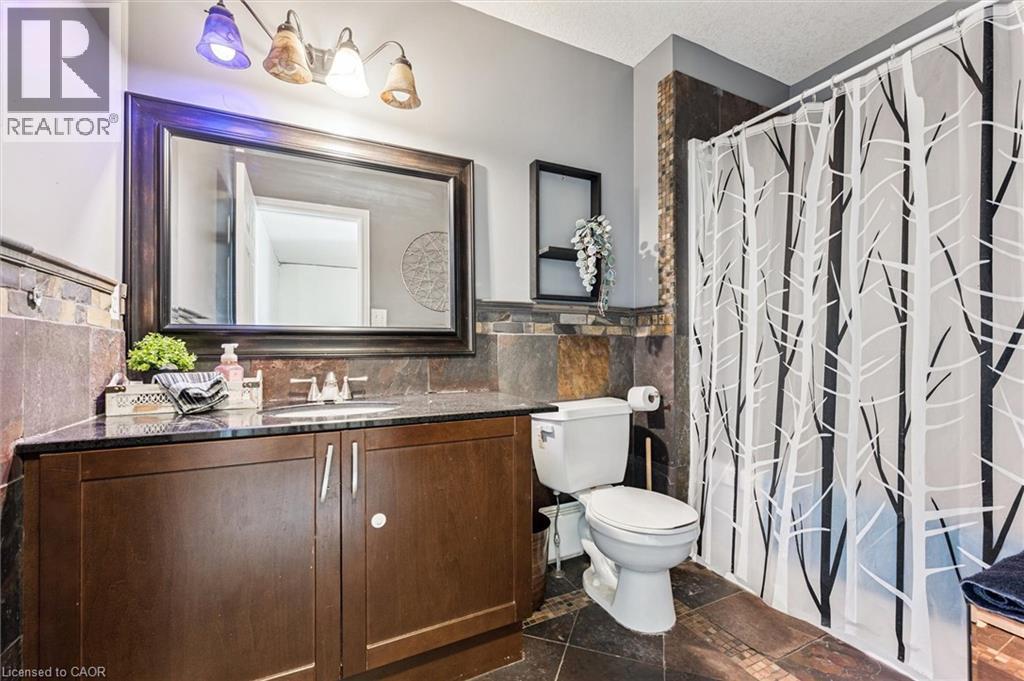 21 Brookfield Crescent, Kitchener, Ontario  N2E 0A6 - Photo 14 - 40790158