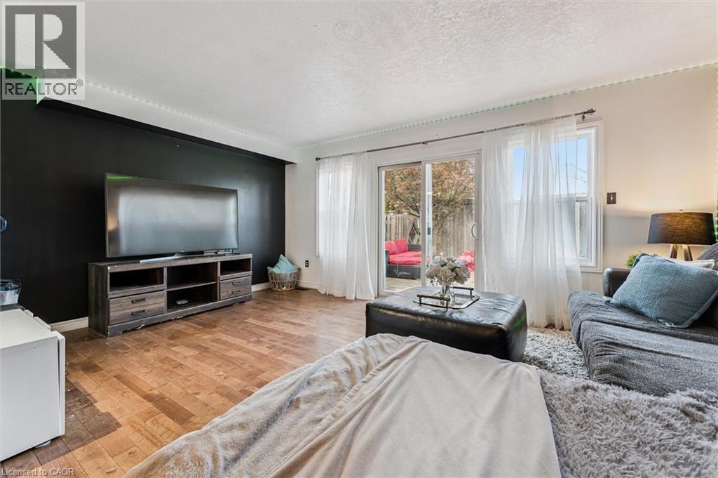 21 Brookfield Crescent, Kitchener, Ontario  N2E 0A6 - Photo 7 - 40790158