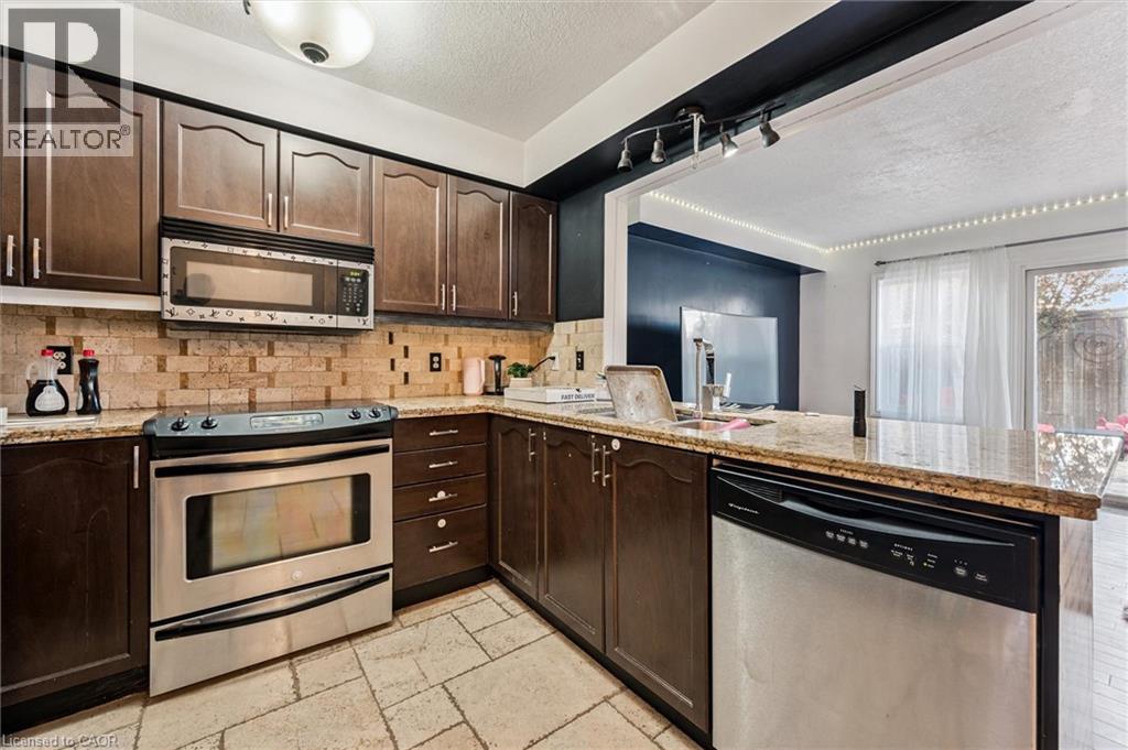 21 Brookfield Crescent, Kitchener, Ontario  N2E 0A6 - Photo 9 - 40790158