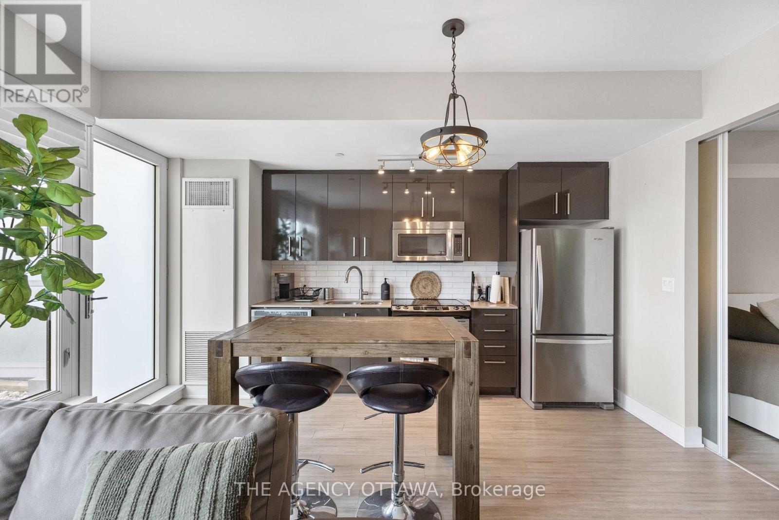 406 - 118 Holmwood Avenue, Ottawa, Ontario  K1S 5J5 - Photo 14 - X12497052