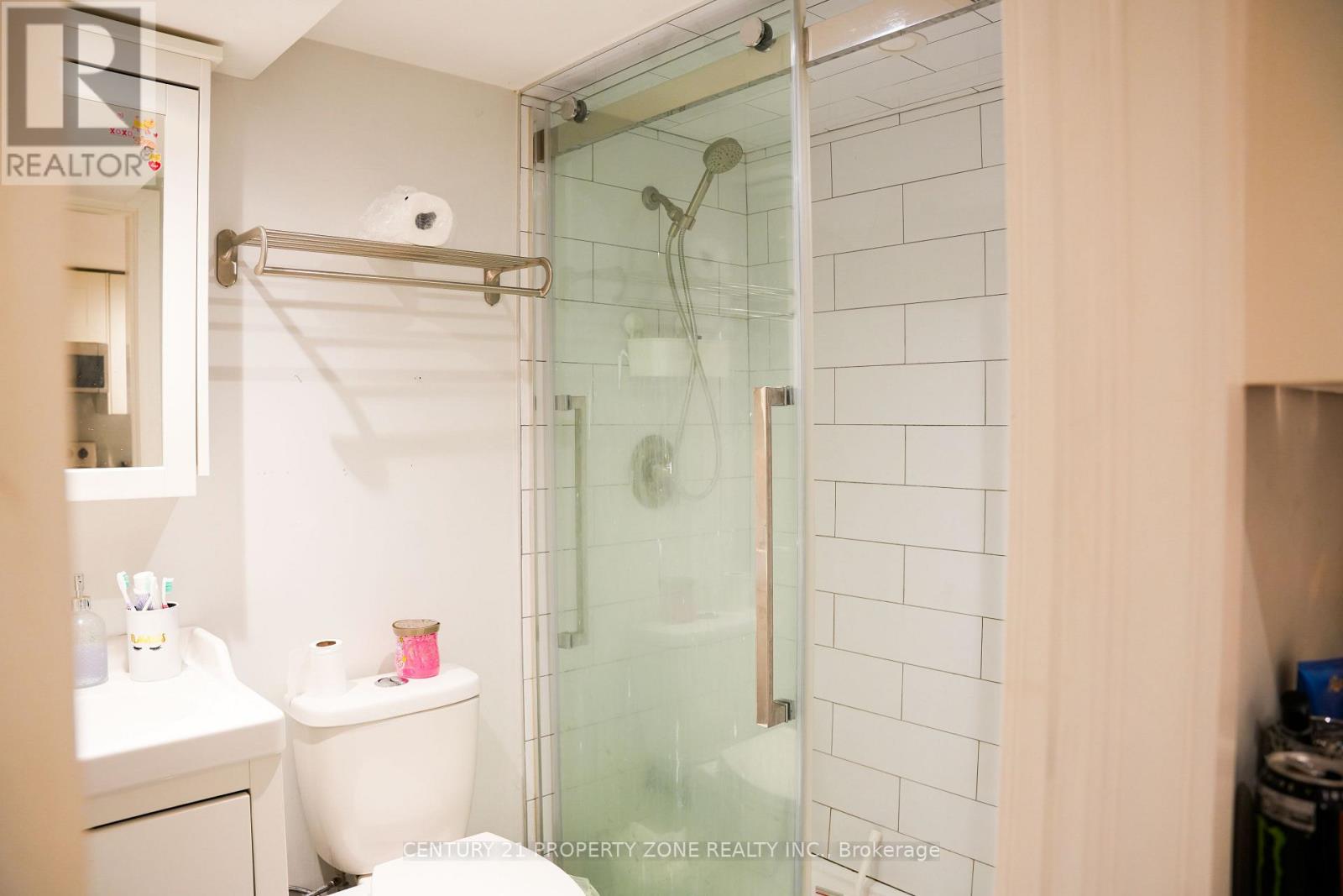 116 Elliot Street, Brampton, Ontario  L6Y 1W4 - Photo 18 - W12529774